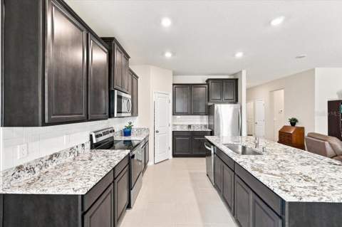 3804 N Maryland Avenue, Plant City FL - photo 11 of 56