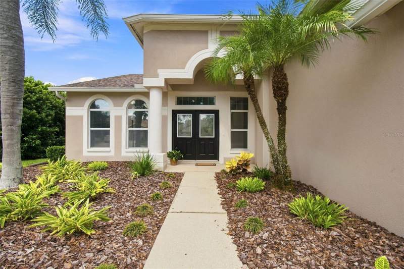 4 bedroom Single Family Residence at 10260 Shadow Branch Drive, Arbor Greene Ph 2 Units 1 A, Tampa — photo 2