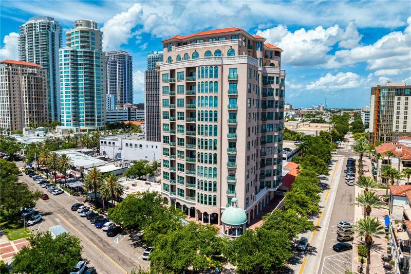 3 bedroom Condominium at 288 Beach Drive #Ph-2A, Cloister Of Beach Drive Condo, St Petersburg — photo 2