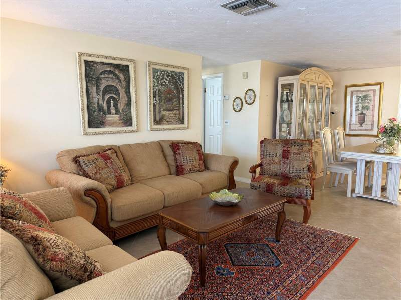 2 bedroom Single Family Residence at 3914 Carioca Rd, Tahitian Homes, Holiday — photo 4