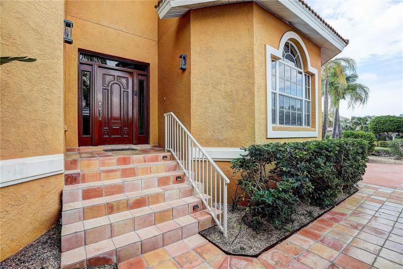 4 bedroom Single Family Residence at 852 Symphony Isles Boulevard, Symphony Isles Unit One, Apollo Beach — photo 5