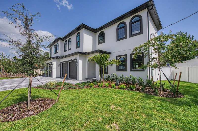 4 bedroom Townhouse at 110 S Arrawana Avenue #2, Tampa, Tampa — photo 1