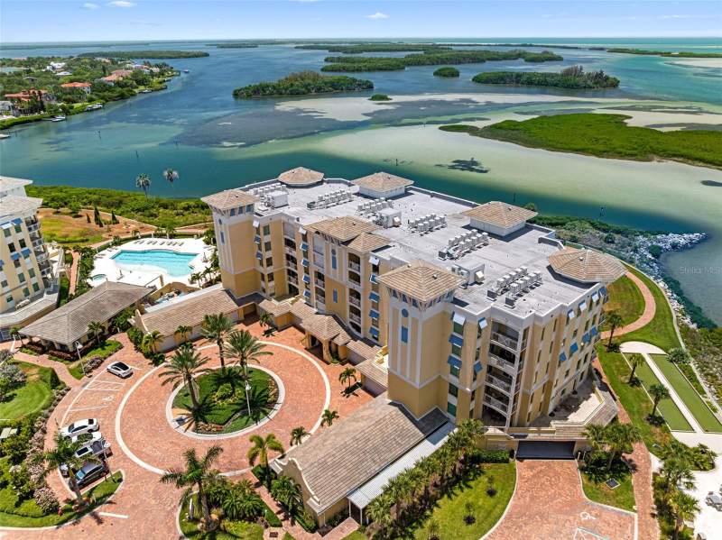 3 bedroom Condominium at 795 Collany Road #204, Sunset Pointe At Collany Key III Condo, Tierra Verde — photo 2