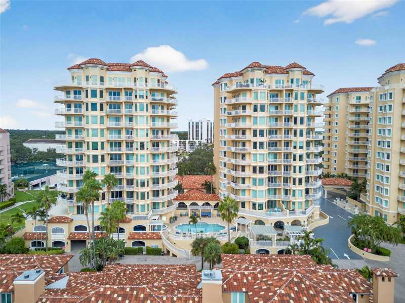 3 bedroom Condominium at 555 5th Avenue #521, Vinoy Place Condo, St Petersburg — photo 1