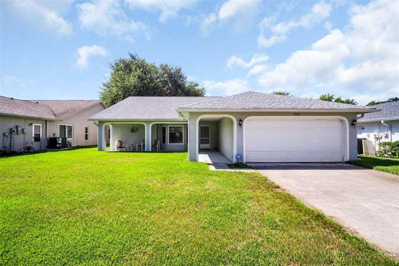 3 bedroom Single Family Residence at 3960 Tarpon Pointe Circle, Highland Lakes, Palm Harbor — photo 1