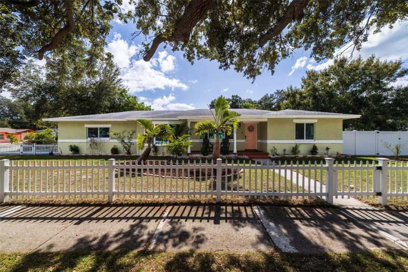 3 bedroom Single Family Residence at 1825 Cleveland Street, Sky Crest Unit 5, Clearwater — photo 1