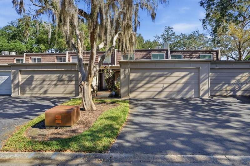 Carrollbrook Patio Townhouses C
