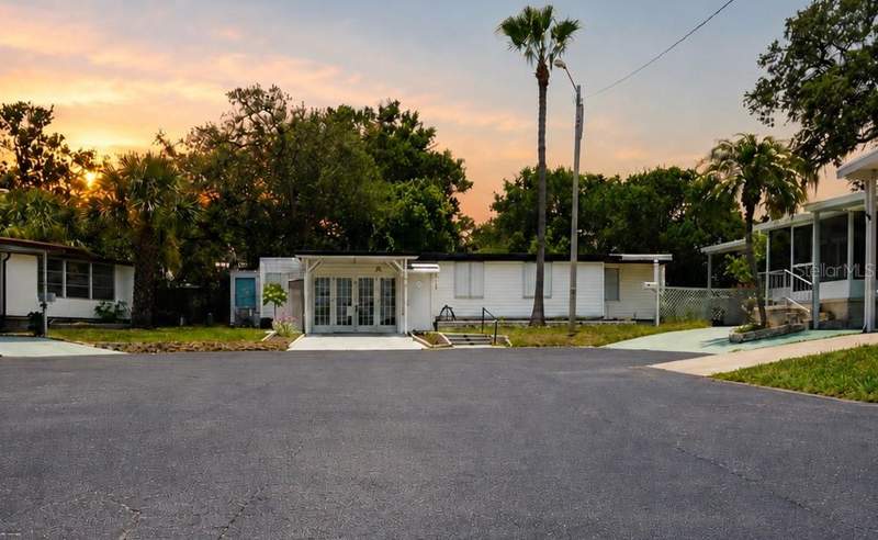 2 bedroom Mobile Home at 980 7th Street #71, Lake Placid M/H Park Unrec, Largo — photo 2