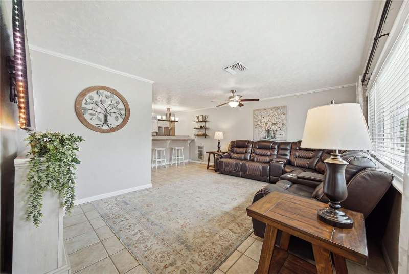 3 bedroom Single Family Residence at 4745 Tampa Downs Boulevard, Tampa Downs Heights Unit 3, Lutz — photo 4