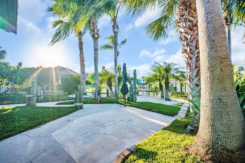 3 bedroom Single Family Residence at 4951 Galleon Court, Flor A Mar, New Port Richey — photo 5