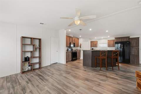 209 Ellsworth Drive, Kissimmee FL - photo 7 of 40