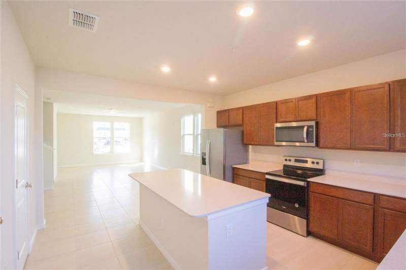 3 bedroom Townhouse at 10355 Folly Beach Road, Isles Of Lake Nona, Orlando — photo 2