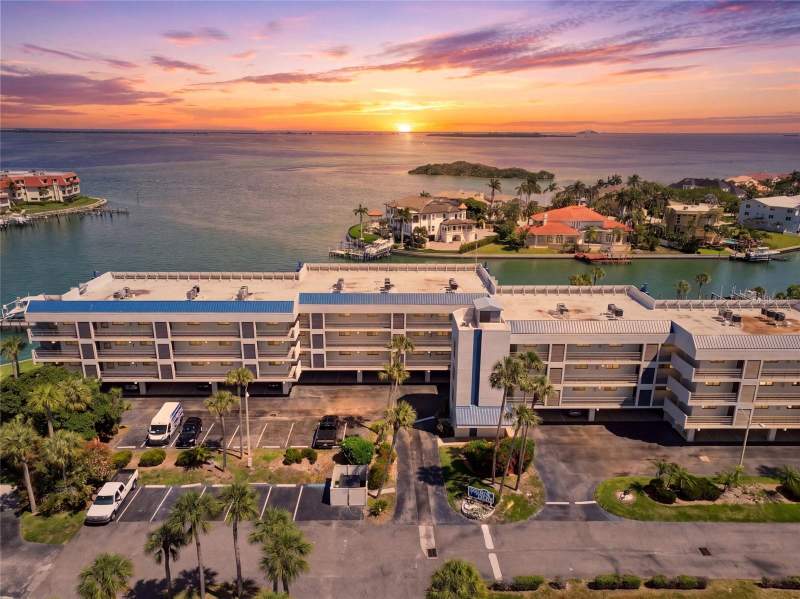 2 bedroom Condominium at 363 Pinellas Bayway #29, Anchor Cove 1 Condo, Tierra Verde — photo 4