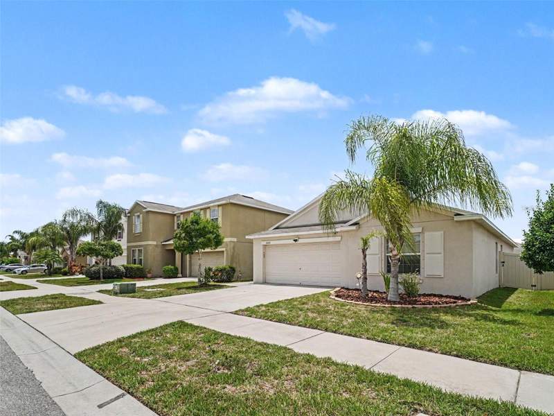 4 bedroom Single Family Residence at 16803 Peaceful Valley Drive, Sunshine Village Ph 2, Wimauma — photo 4
