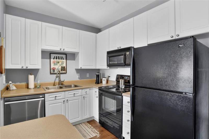 1 bedroom Condominium at 4221 W Spruce Street #2426, Villa Sonoma At International, Tampa — photo 5