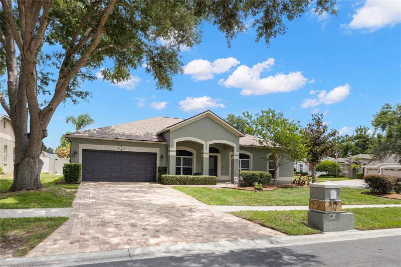 4 bedroom Single Family Residence at 4038 Lithia Ridge Boulevard, Ranch Road Groves, Valrico — photo 1