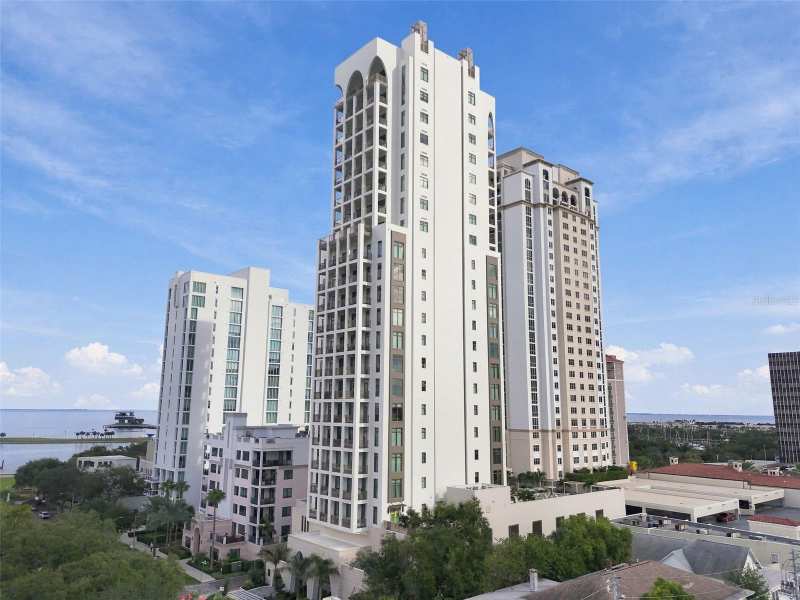 3 bedroom Condominium at 126 4th Avenue #1202, Nolen The Condo, St Petersburg — photo 1