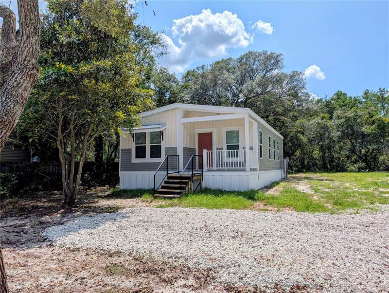 2 bedroom Manufactured Home at 43535 Dixie Drive, Chain O Lakes, Paisley — photo 1