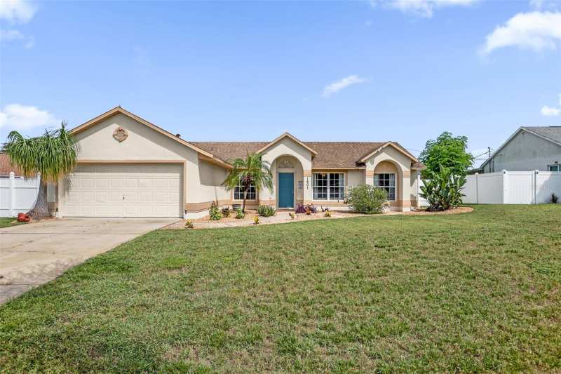 3 bedroom Single Family Residence at 1601 Ross Drive, Deltona Lakes Unit 31, Deltona — photo 1