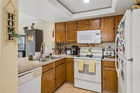 2448 Summerfield Way, Kissimmee FL - photo 11 of 20