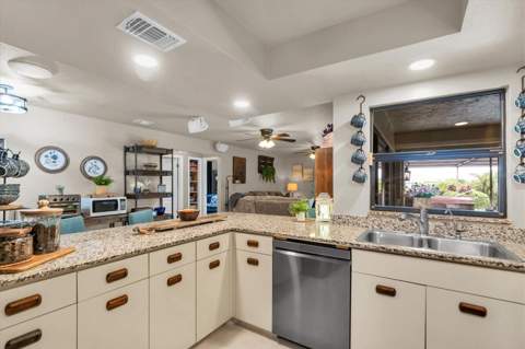 301 Thorn Hill Place, Sun City Center FL - photo 13 of 53