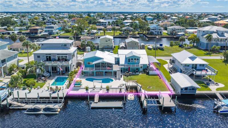 7 bedroom Single Family Residence at 3337 Mangrove Drive, Gulf Coast Ret, Hernando Beach — photo 1