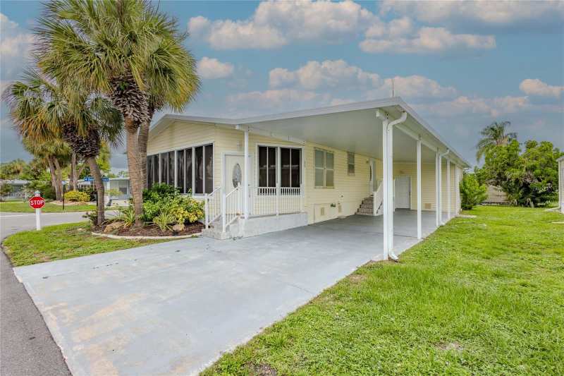 2 bedroom Manufactured Home at 2100 Kings Highway #529, Maple Leaf Estates, Port Charlotte — photo 1