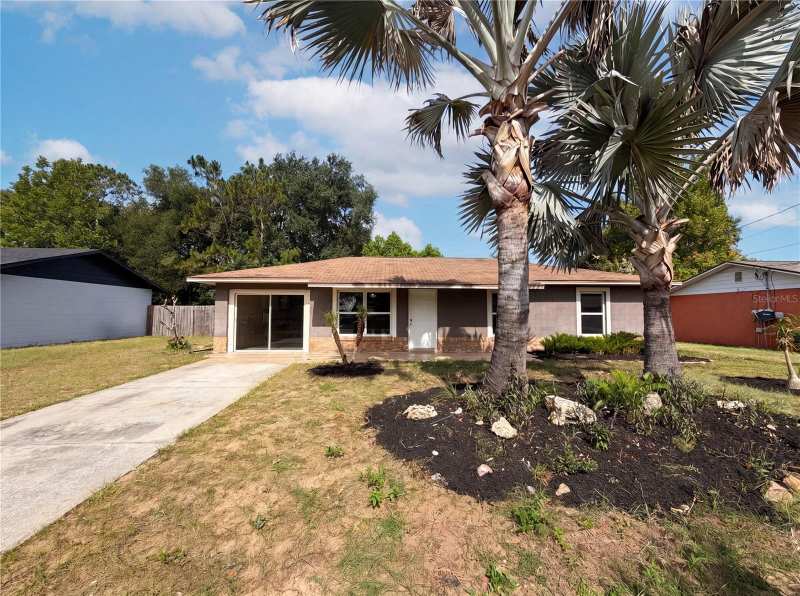 3 bedroom Single Family Residence at 505 Oak Drive, Tavares Summerall Park Heights, Tavares — photo 1