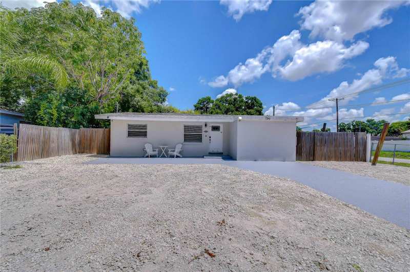 3 bedroom Single Family Residence at 2714 E 98th Avenue, Laurel Terrace, Tampa — photo 1