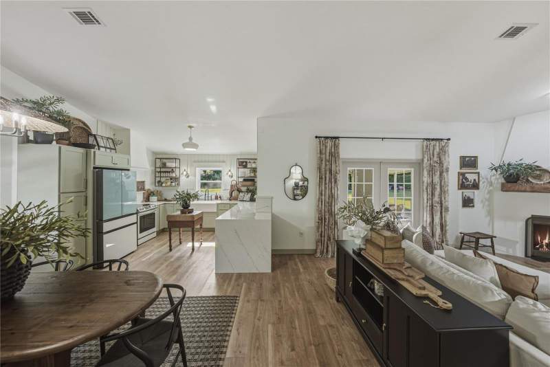 3 bedroom Single Family Residence at 9091 McIntyre Road, East Brooksville, Brooksville — photo 5