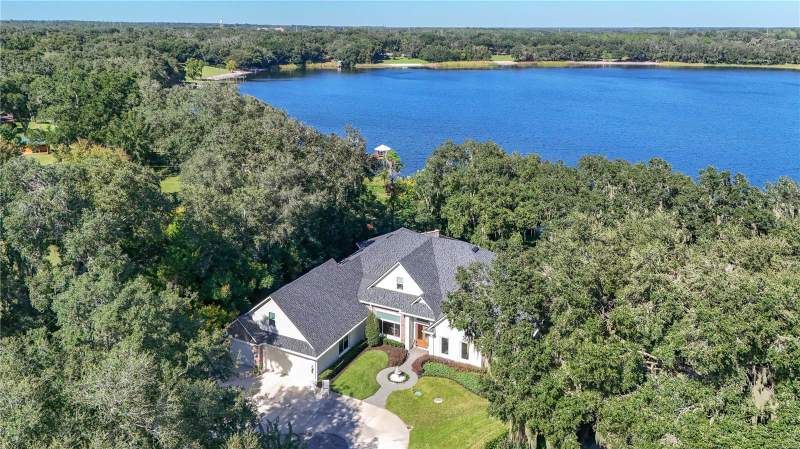 5 bedroom Single Family Residence at 40741 Winken Lane, B-Tween Waters Lt 01 Orb 2142 Pg 1133, Umatilla — photo 3