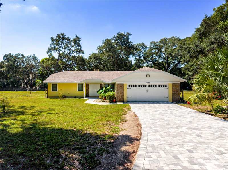 3 bedroom Single Family Residence at 7838 Sloewood Drive, W E Hudsons Sub, Mount Dora — photo 1