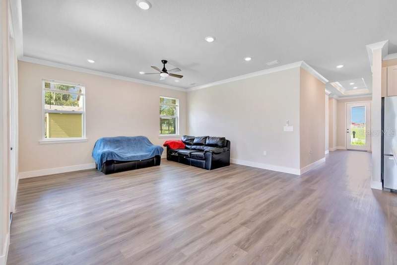 3 bedroom Single Family Residence at 2203 W Lowry Avenue, 5DO | Forest Park Plat 7 Pg 13, Plant City — photo 5