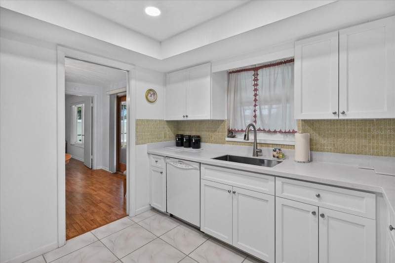 2 bedroom Single Family Residence at 13497 Oval Drive, Indian Rocks Highlands, Largo — photo 5