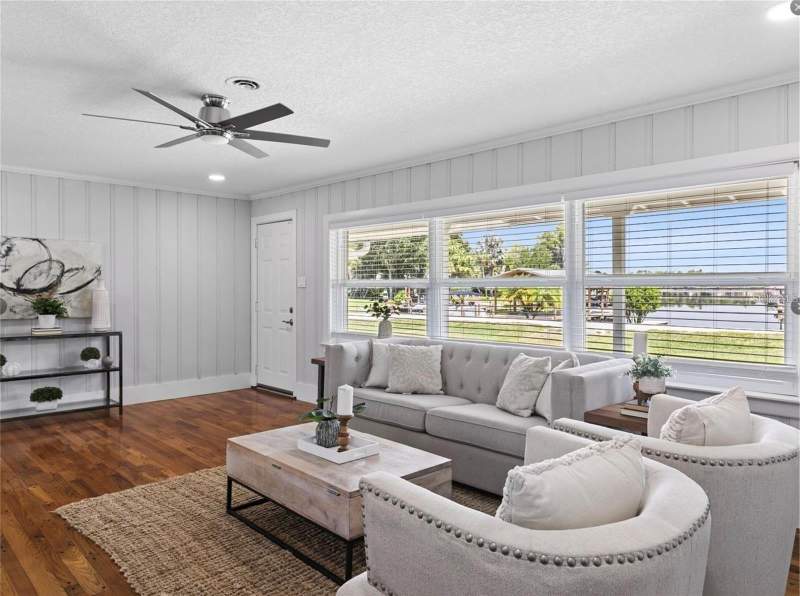 4 bedroom Single Family Residence at 212 W 1ST AVENUE, WINDERMERE TOWN, WINDERMERE — photo 2