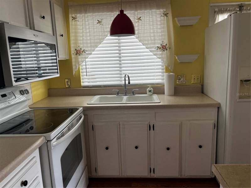 2 bedroom Mobile Home at 212 Paradise, Molokai Mhp Lt 02-Ha, Leesburg — photo 5