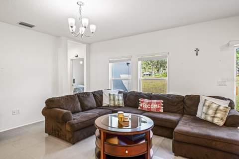 571 Old Windsor Way, Spring Hill FL - photo 13 of 61