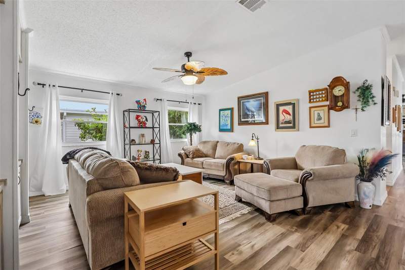 3 bedroom Manufactured Home at 24941 PINE HILL, PLANTATION AT LEESBURG, LEESBURG — photo 3