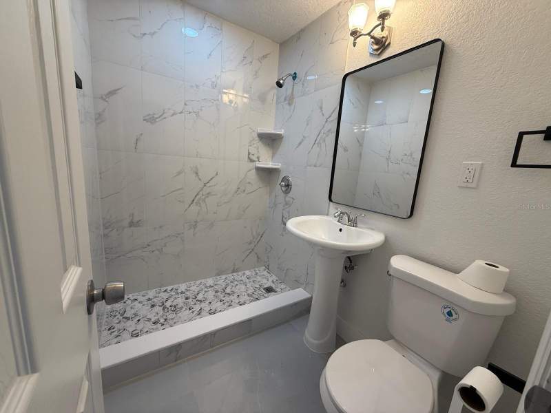 4 bedroom Single Family Residence at 427 40th Avenue, Bayou View, St Petersburg — photo 5