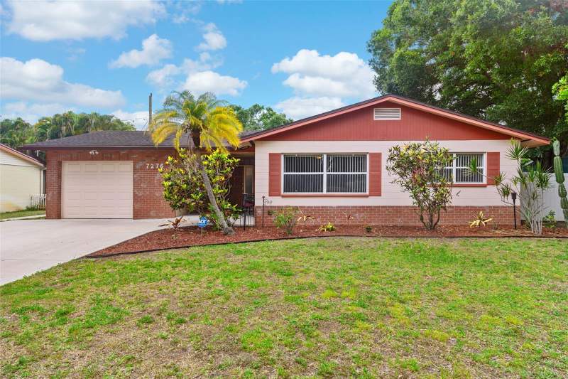 3 bedroom Single Family Residence at 7276 21ST STREET N, MEADOW LAWN 13TH ADD, ST PETERSBURG — photo 1