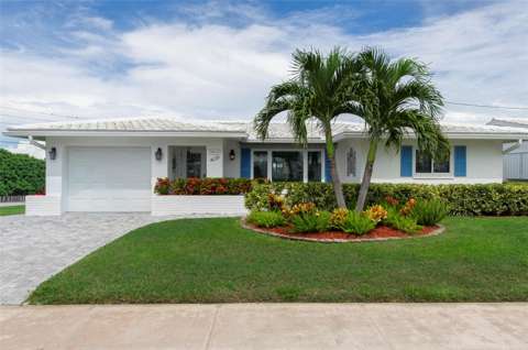 4035 Mainlands Boulevard, golf community for sale in Pinellas Park