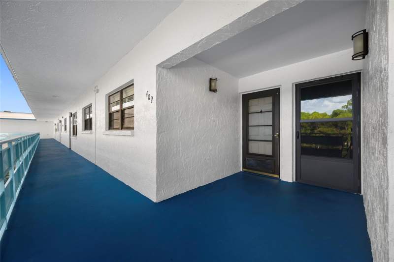 2 bedroom Condominium at 5970 80th Street #409, Terrace Park Of Five Towns, St Petersburg — photo 5