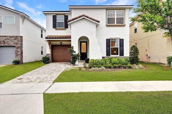 Solara Res Vacation VillasHomes for Sale in Kissimmee, FL