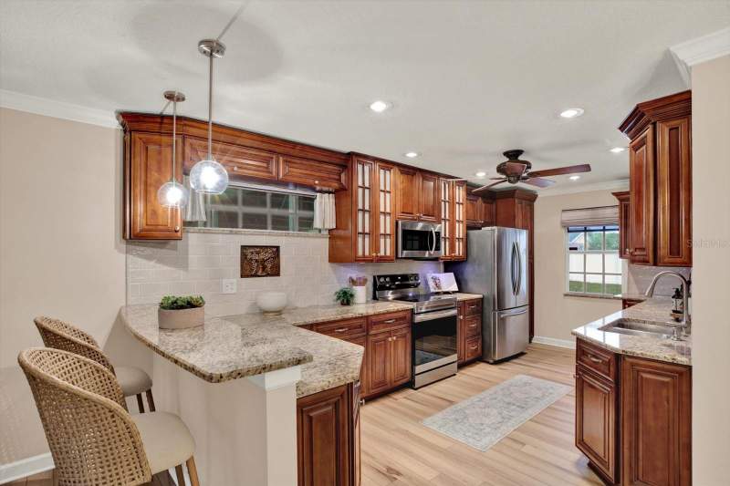 2 bedroom Condominium at 9010 Lake Place Lane #9010, Lake Place A Condo, Tampa — photo 4