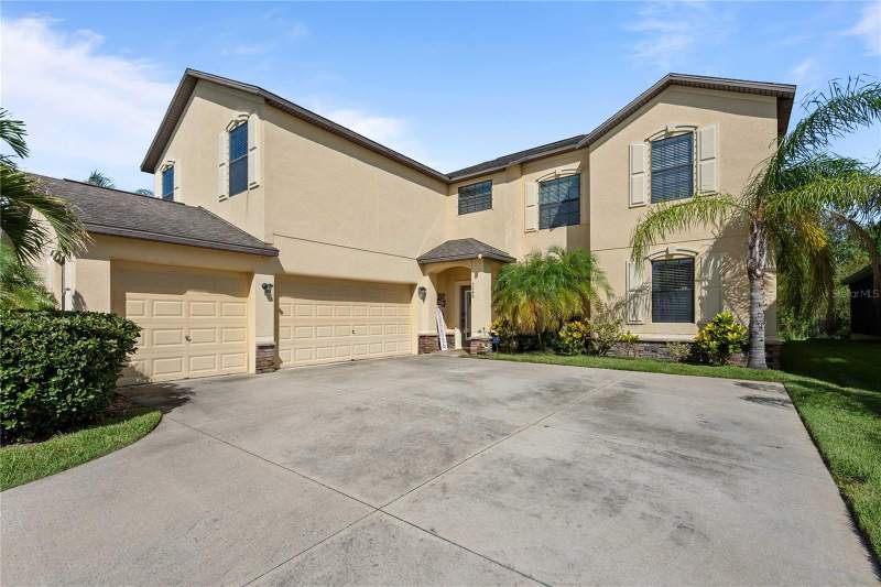 5 bedroom Single Family Residence at 5049 Ivory Stone Drive, Dg Farms Ph 2B, Wimauma — photo 2