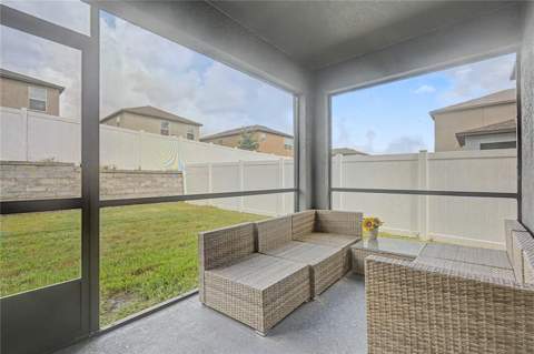6357 Beverly Hills Drive, Zephyrhills FL - photo 10 of 55