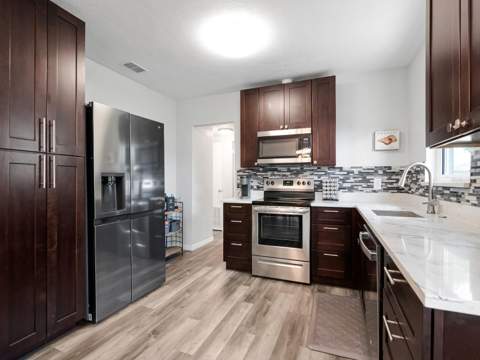 5939 9th Avenue, Gulfport FL - photo 10 of 37