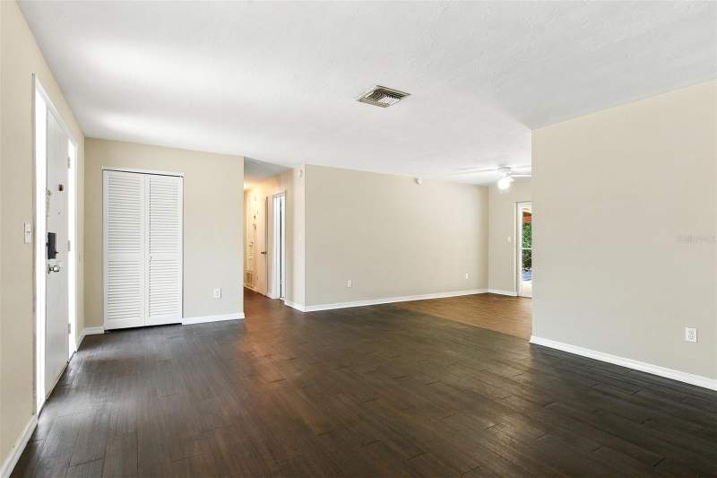 3 bedroom Single Family Residence at 1336 W Hartley Circle, Deltona Lakes Unit 01, Deltona — photo 5