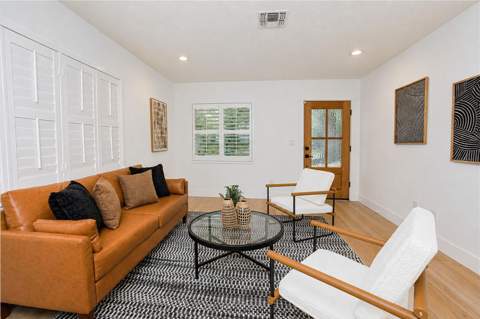 20 E Division Street, Winter Garden FL - photo 7 of 37