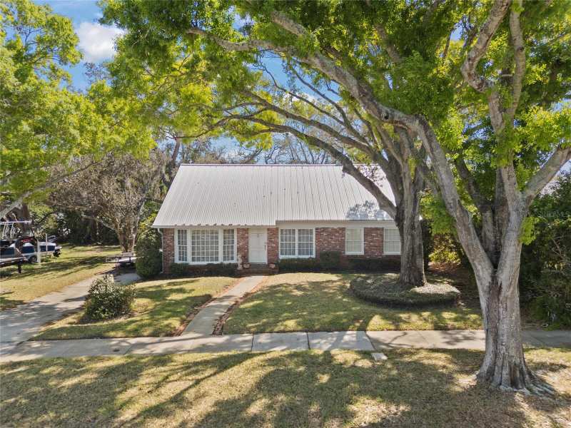 2 bedroom Single Family Residence at 502 Hillcrest Avenue, Sunset Hills, Tarpon Springs — photo 1